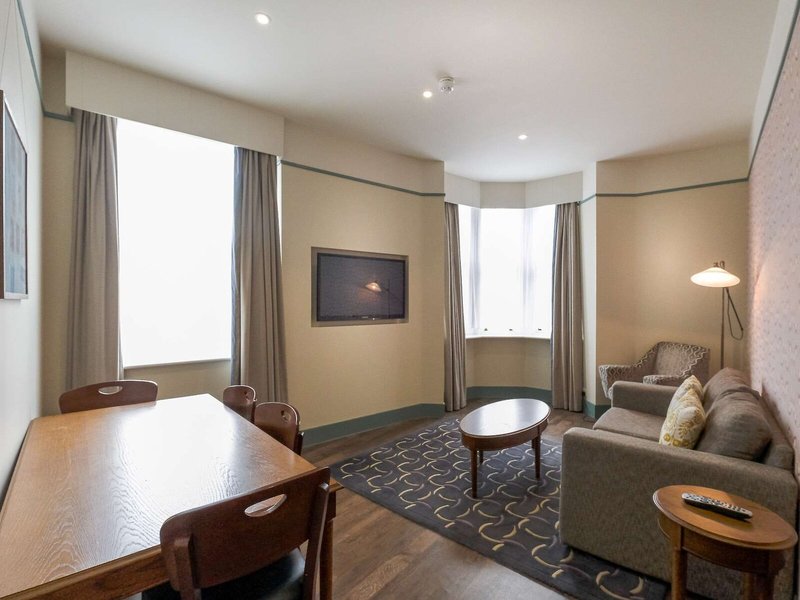 The Morton Hotel 9