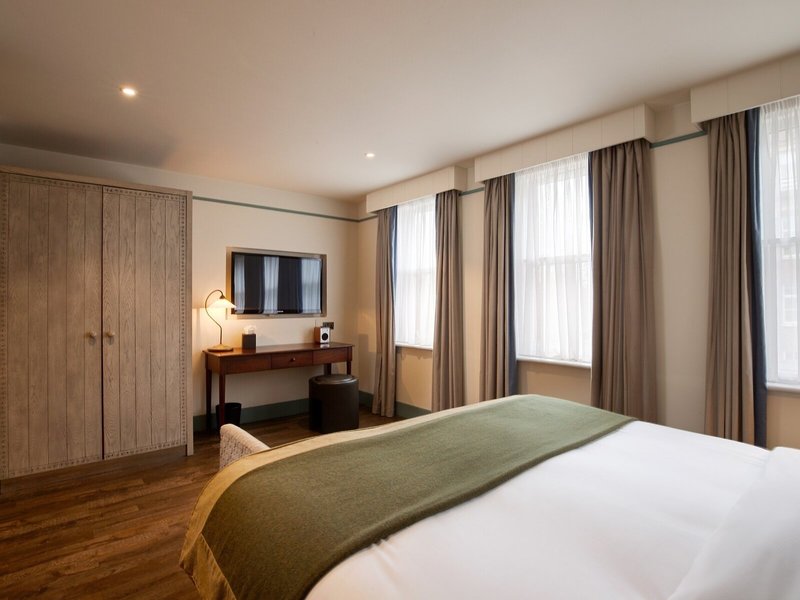 The Morton Hotel 19