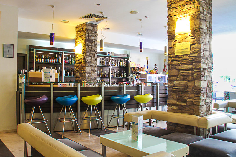 Meridian Hotel 8