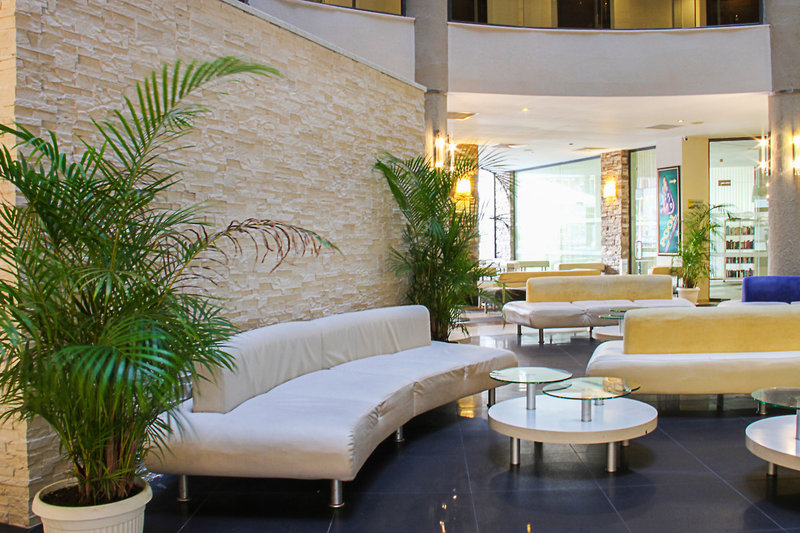 Meridian Hotel 9