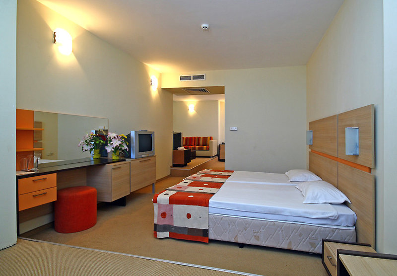 Meridian Hotel 11