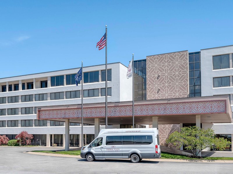 Crowne Plaza Indianapolis-Airport 1 - Exterior