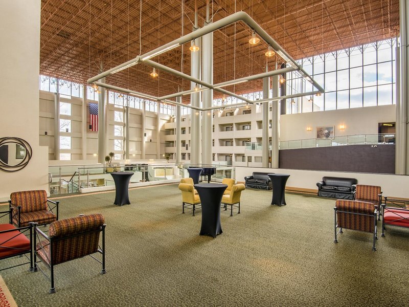 Crowne Plaza Indianapolis-Airport 3 - Health & Beauty