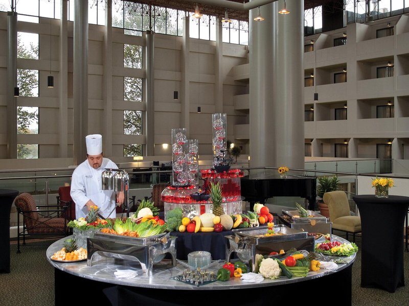Crowne Plaza Indianapolis-Airport 9 - Restaurant