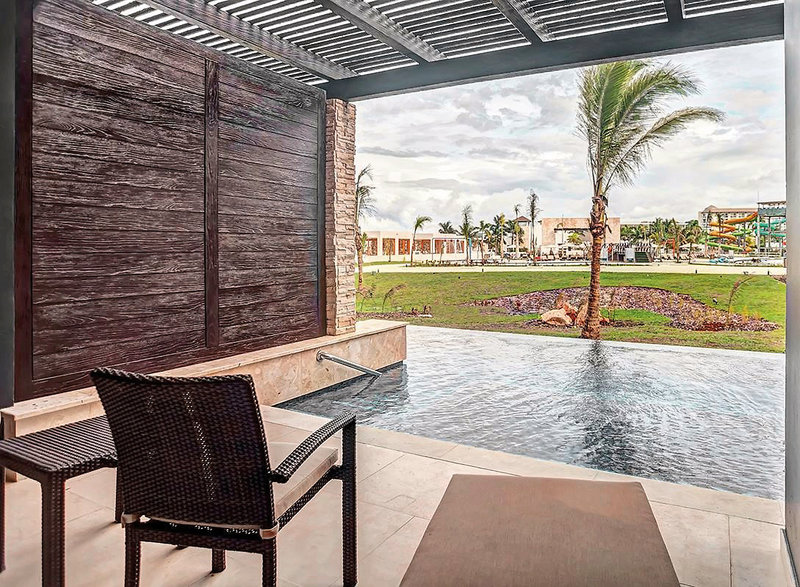 Royalton Blue Waters Montego Bay 12