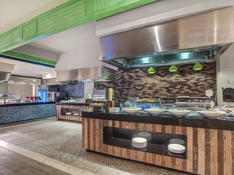 Royalton Blue Waters Montego Bay 46