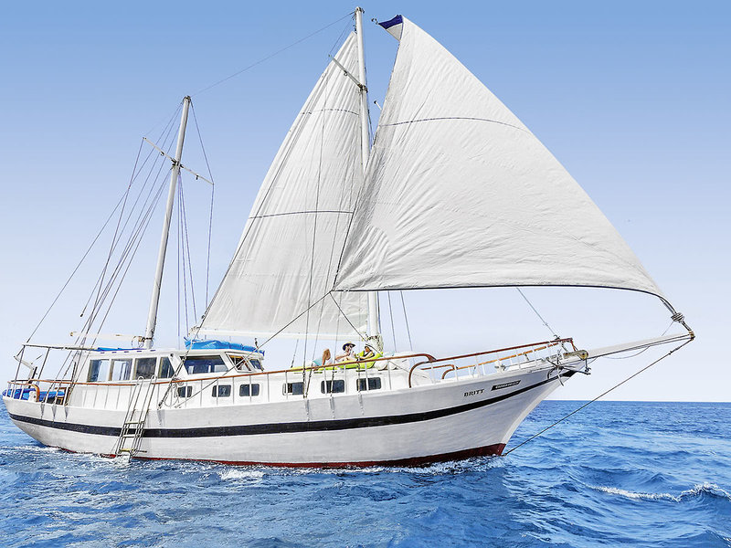 Hurawalhi Island Resort 12