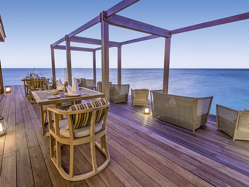 Hurawalhi Island Resort 16