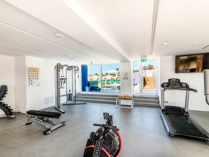 Hotel LIVVO Los Calderones 16