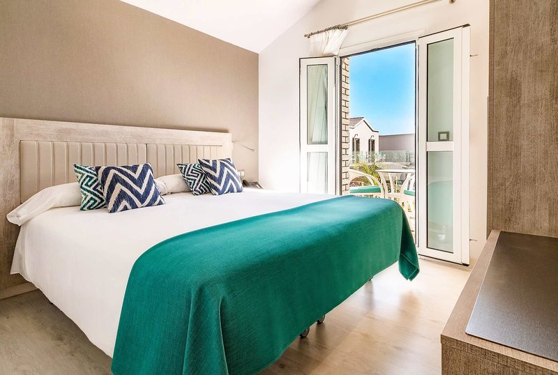 COOEE Los Calderones Hotel Suites - Erwachsenenhotel 16