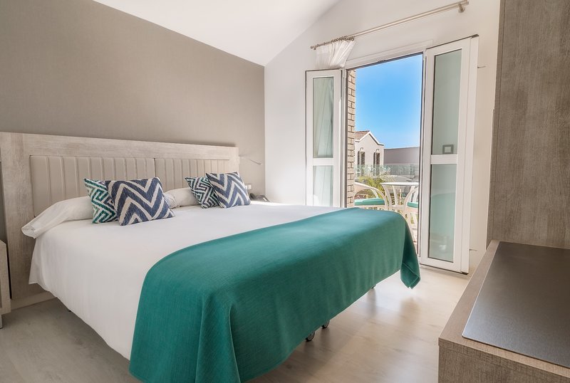 Hotel LIVVO Los Calderones 5