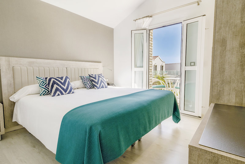 Hotel LIVVO Los Calderones 8