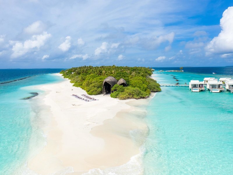 Dhigali Maldives 11