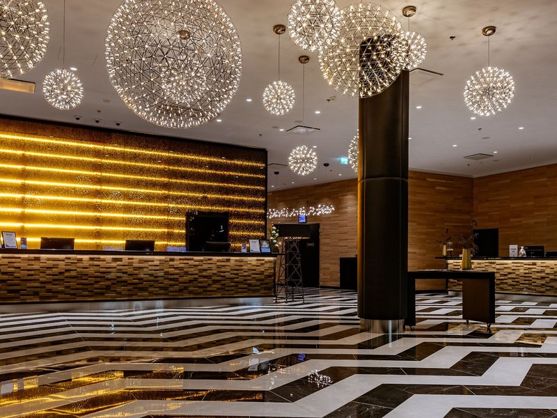 Clarion Hotel Aviapolis 5