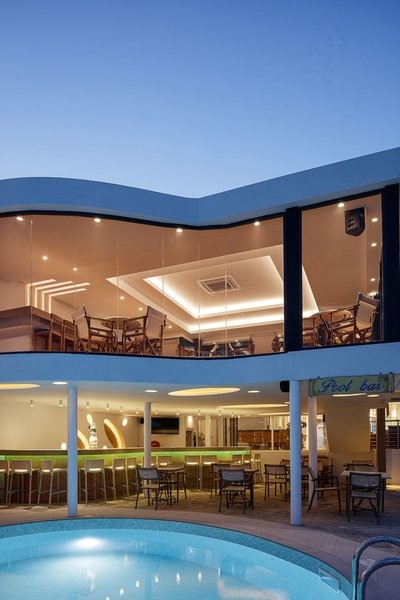 Golden Bay Hotel & Bungalows 14