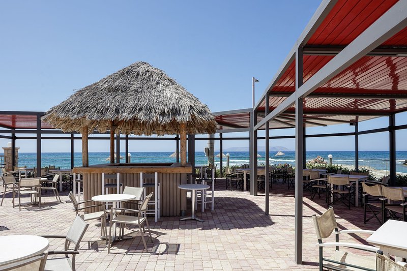 Golden Bay Hotel & Bungalows 16