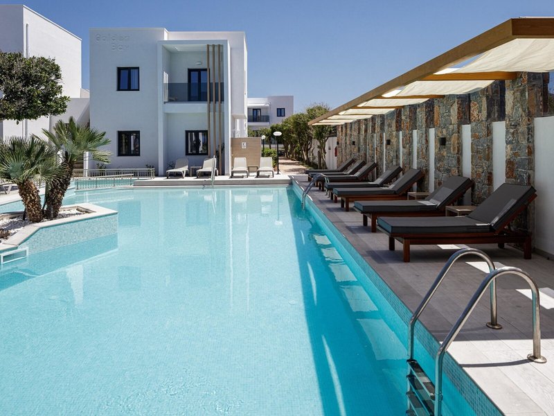 Golden Bay Hotel & Bungalows 17