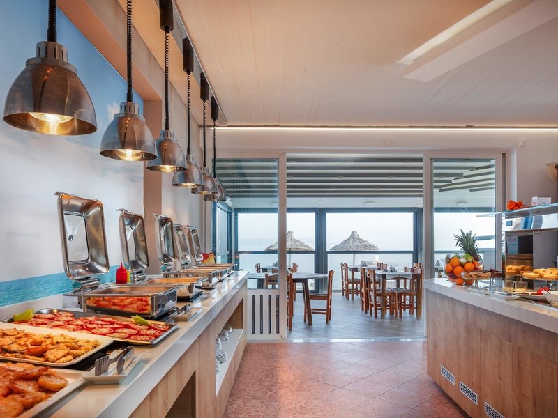 Golden Bay Hotel & Bungalows 36