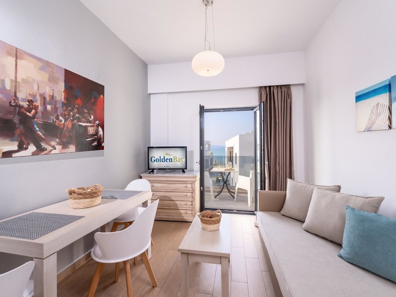 Golden Bay Hotel & Bungalows 41