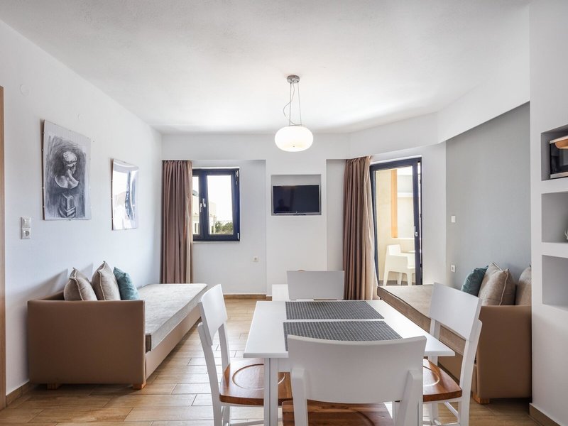 Golden Bay Hotel & Bungalows 46
