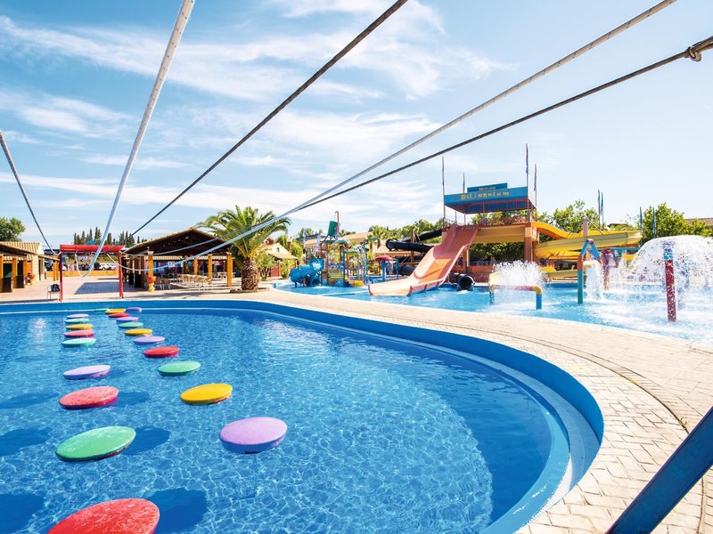 Aqualand Resort 11