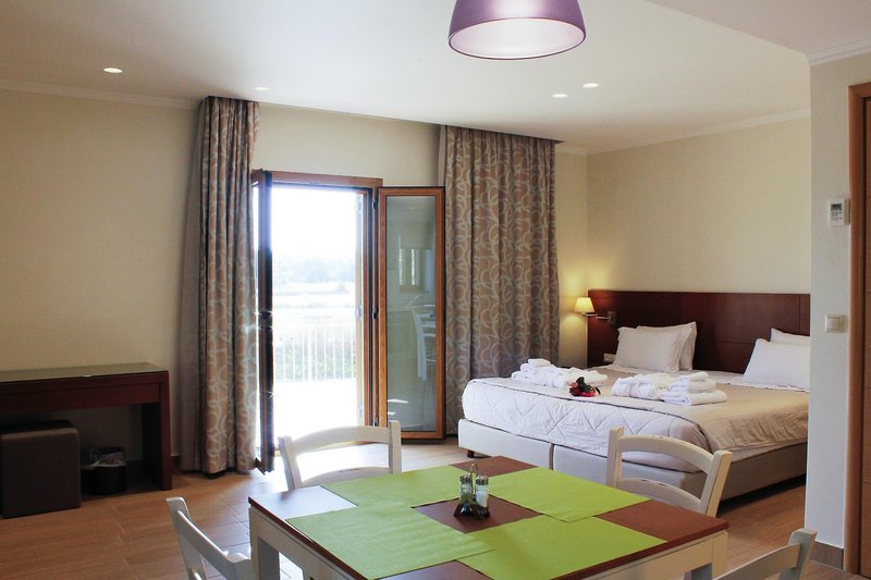 Niriides Luxury Villas 9