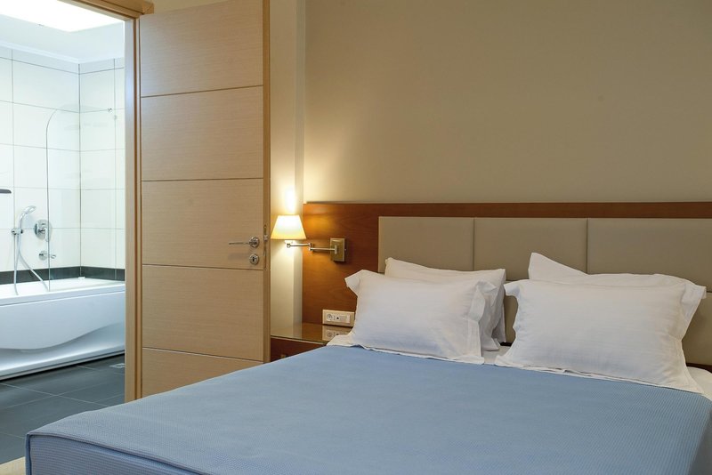 Niriides Luxury Villas 10