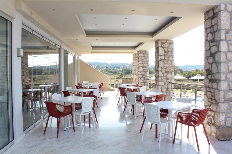 Niriides Luxury Villas 13