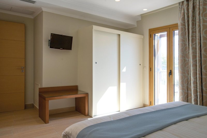 Niriides Luxury Villas 21