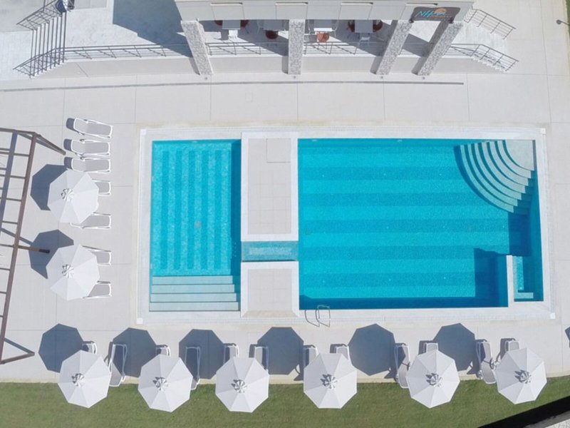 Niriides Luxury Villas 5