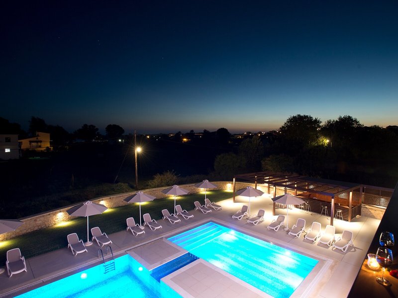 Niriides Luxury Villas 6