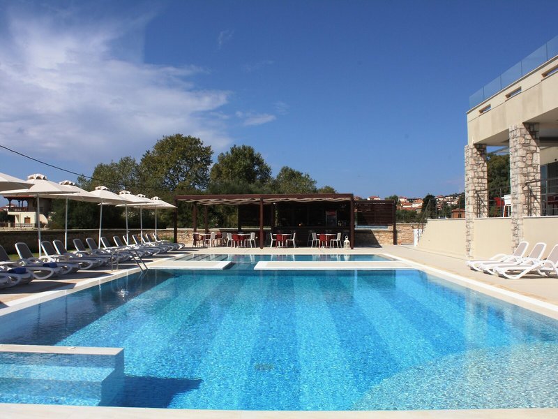 Niriides Luxury Villas 11