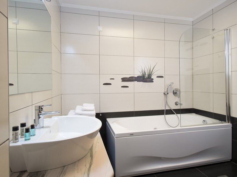 Niriides Luxury Villas 38