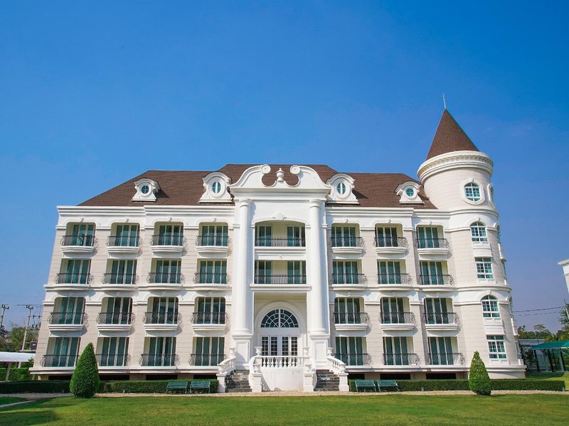 Chateau de Khaoyai Hotel & Resort