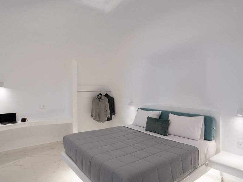 White Concept Caves 11