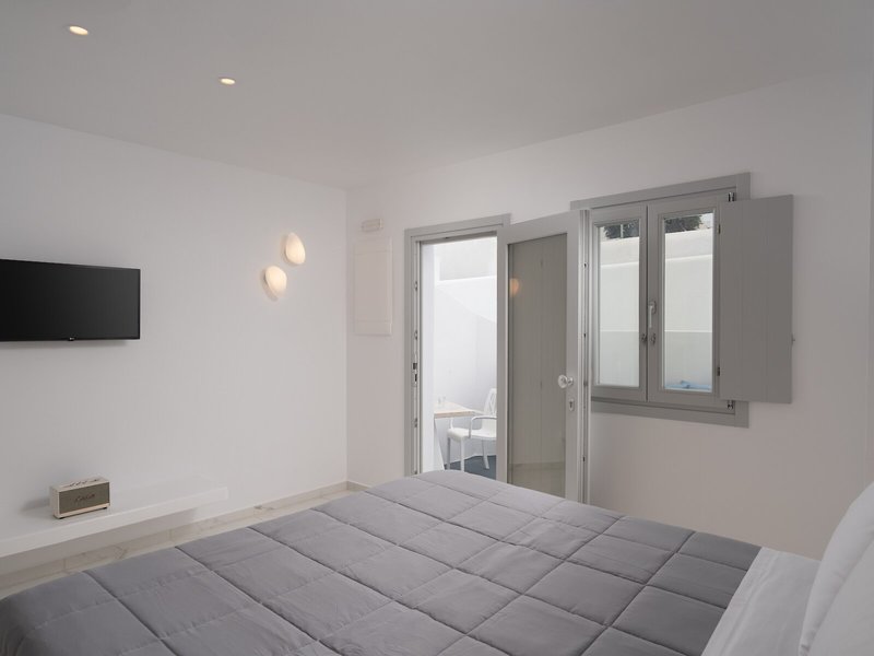 White Concept Caves 12