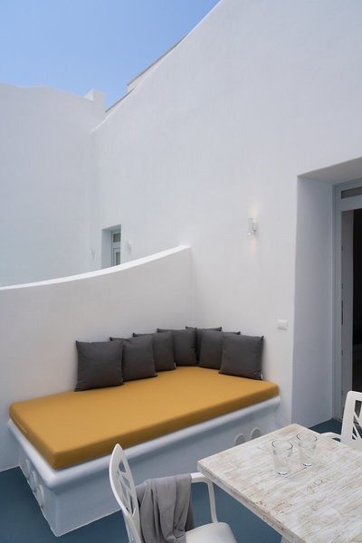 White Concept Caves 35