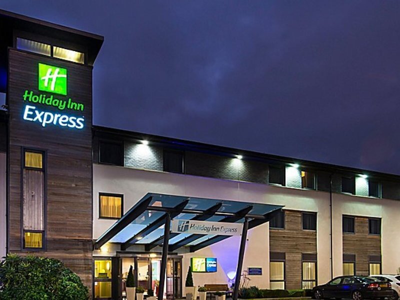 Holiday Inn Express Cambridge 2