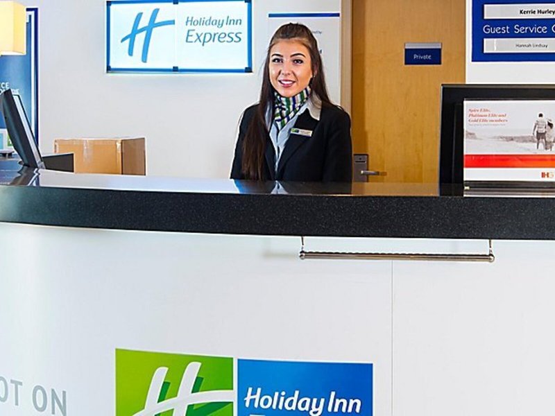 Holiday Inn Express Cambridge 7