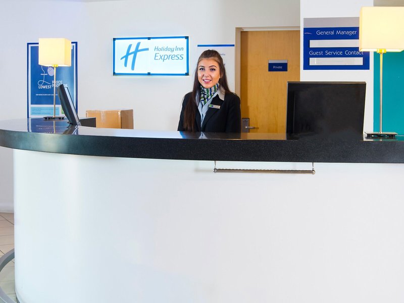 Holiday Inn Express Cambridge 11