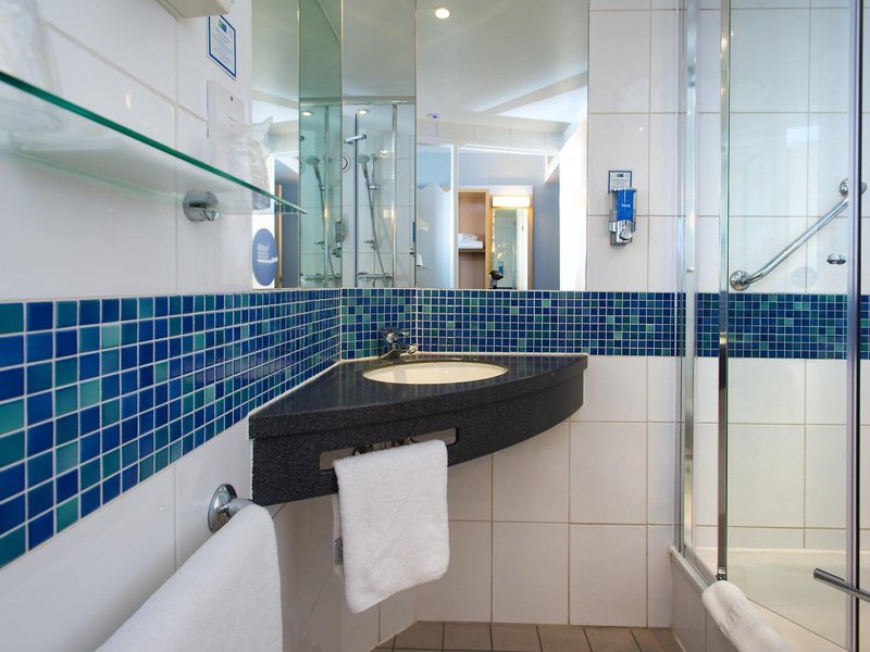 Holiday Inn Express Cambridge 34