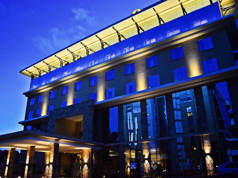 DoubleTree by Hilton Nairobi Hurlingham 