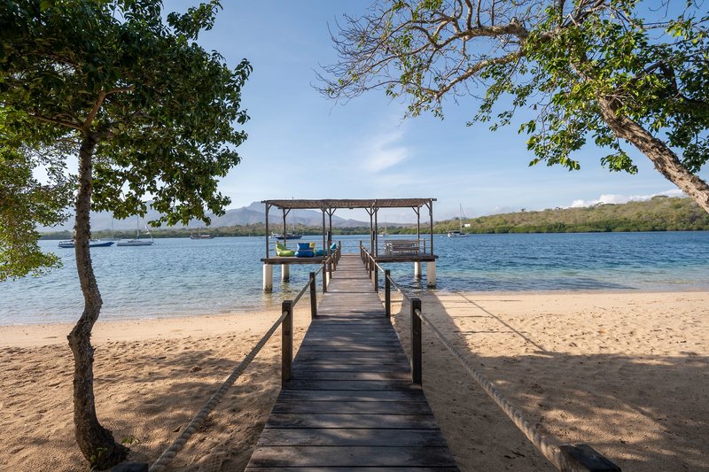 Menjangan Dynasty Resort, Beach Camp & Dive Centre 8