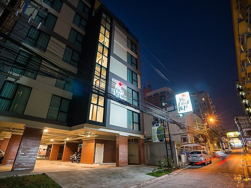 Sunshine Hip Hotel 5
