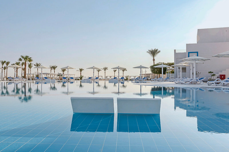 Magic Tulip Beach Resort & Spa 4