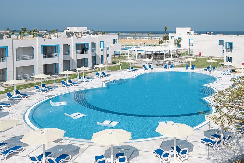 Magic Tulip Beach Resort & Spa 5