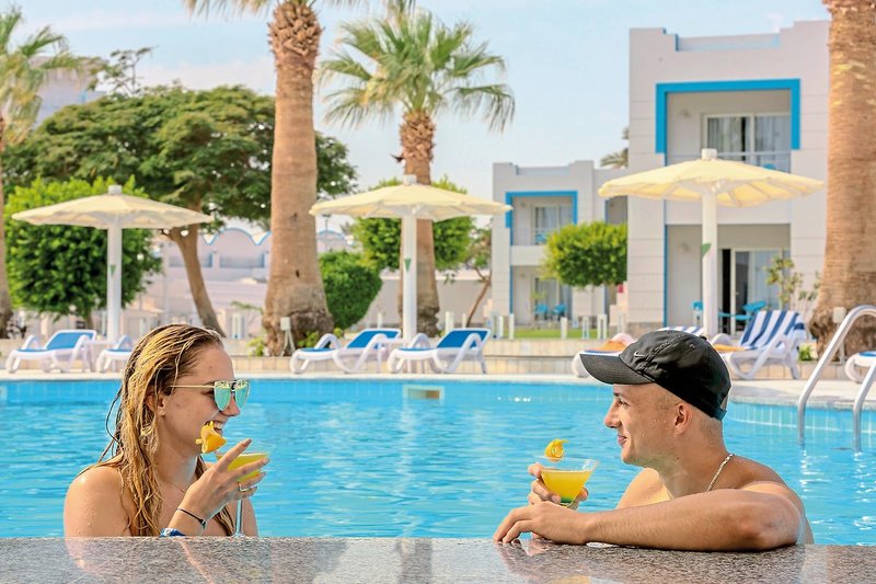 Magic Tulip Beach Resort & Spa 7