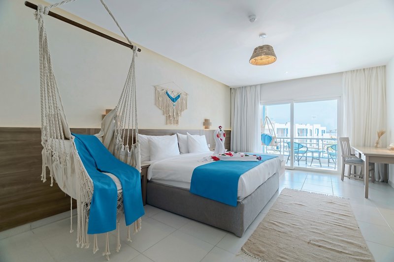 Magic Tulip Beach Resort & Spa 15