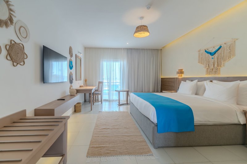 Magic Tulip Beach Resort & Spa 17