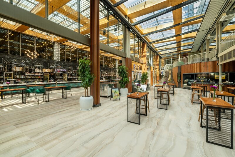 Nirvana Cosmopolitan 14